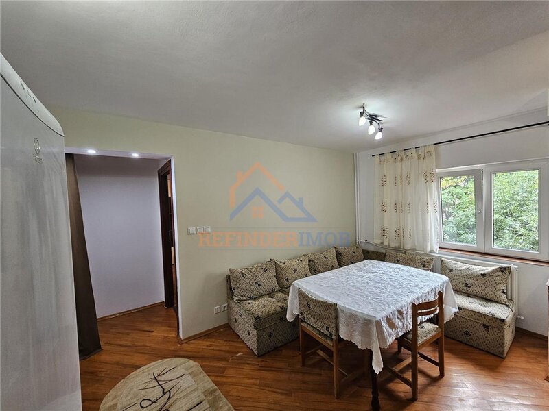 Vidin Inchiriez apartament cu 3 camere